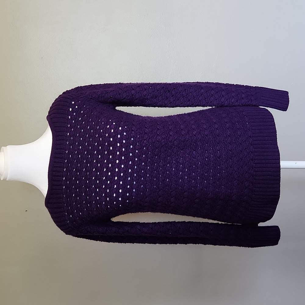 St John’s Bay Pull Over Sweater Size Small Purple